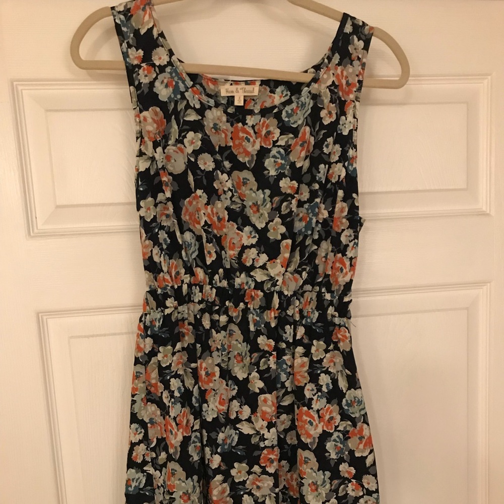 Scallop trim floral dress with open back